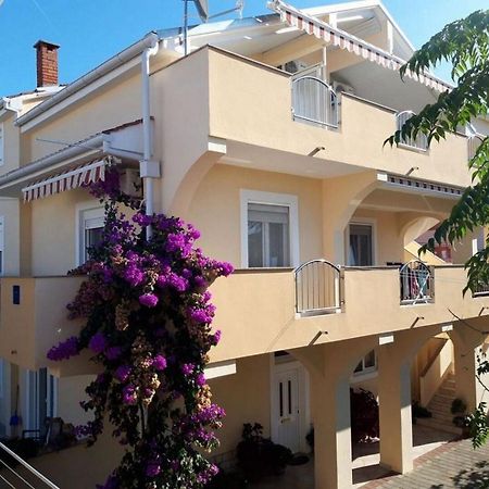 Apartments Mira 扎达尔 外观 照片