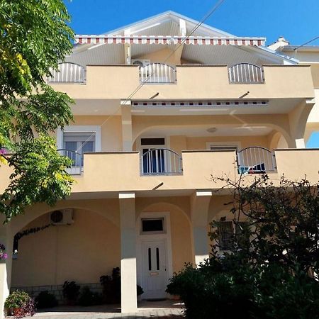 Apartments Mira 扎达尔 外观 照片