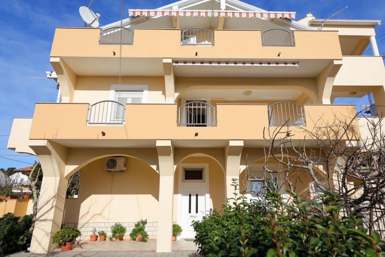 Apartments Mira 扎达尔 外观 照片