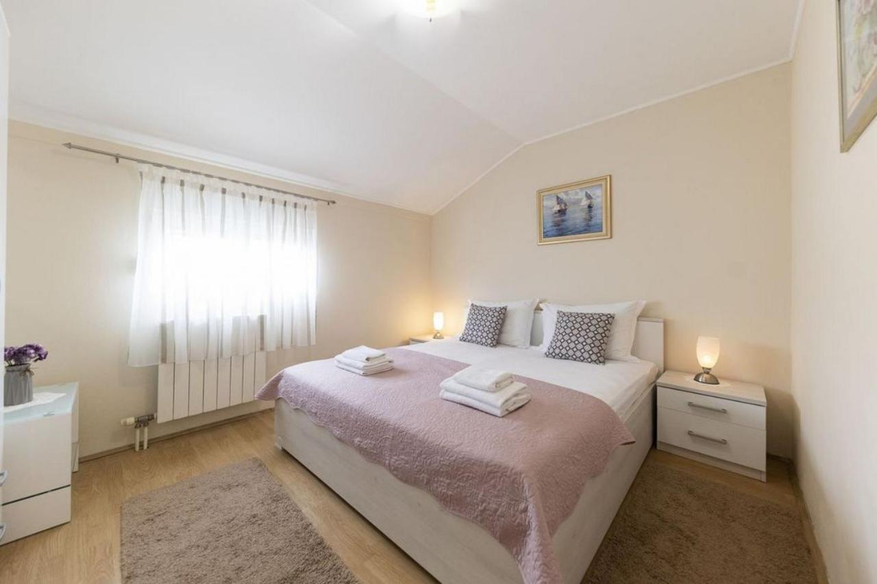Apartments Mira 扎达尔 外观 照片
