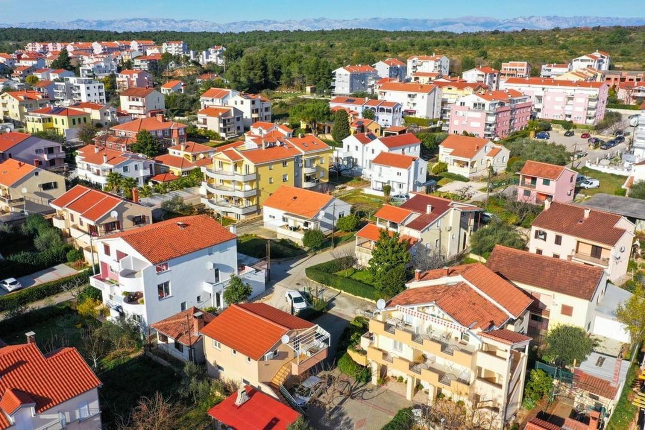 Apartments Mira 扎达尔 外观 照片