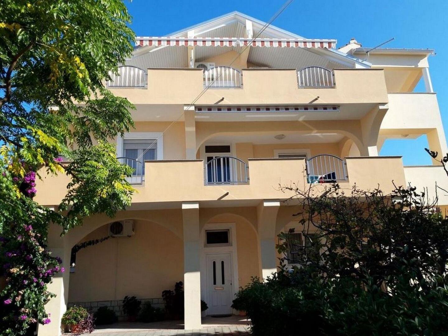 Apartments Mira 扎达尔 外观 照片
